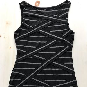 Women’s Sleeveless Top Medium